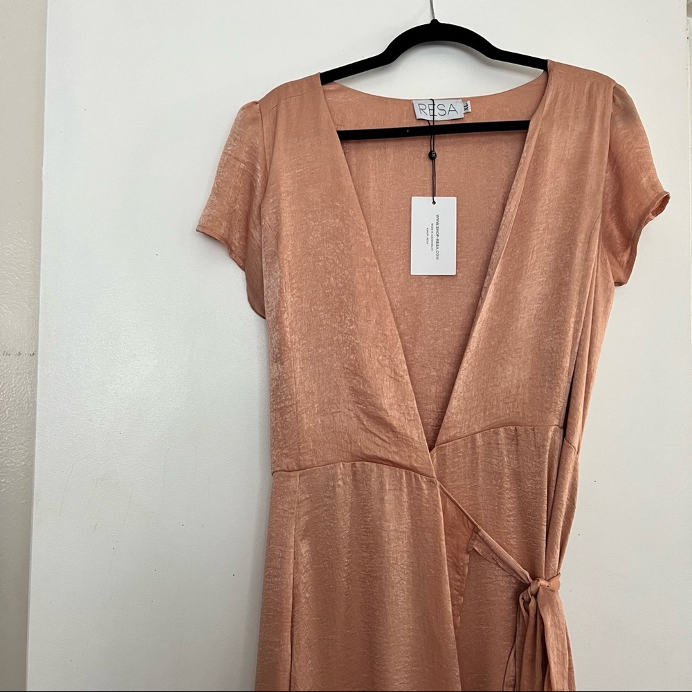 (FITS LIKE L) RESA LINDSAY WRAP DRESS DUSTY ROSE/ PEACH SIZE XL